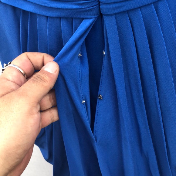 NWT BCBGmaxazaria Womens size XS larkspur Blue bubble hem sleeveless dress - Picture 8 of 8